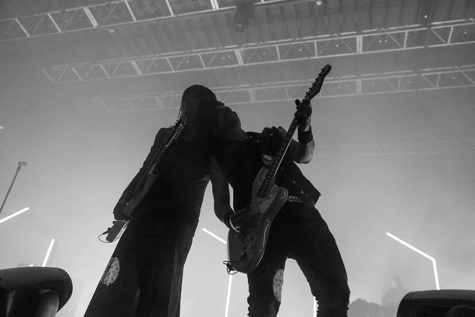 System of Mercy – lumière blanche tranchante